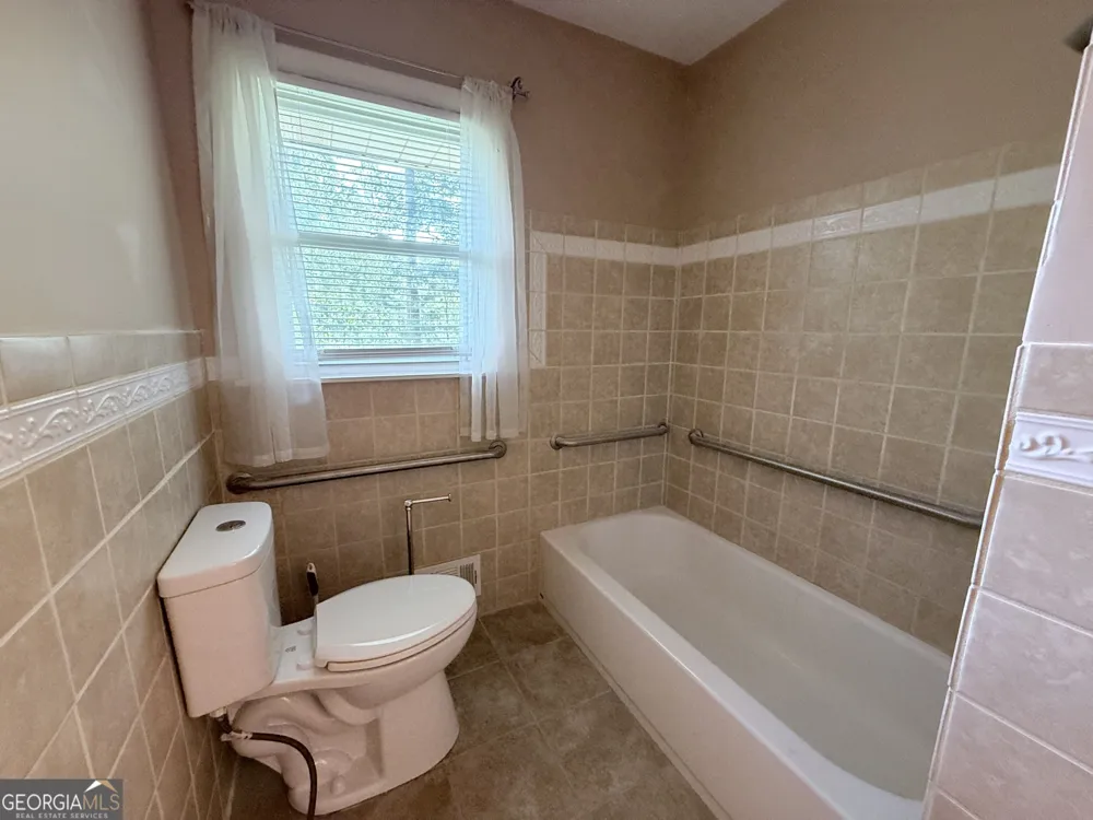 1571 Ebenezer RD SW Conyers, GA 30094