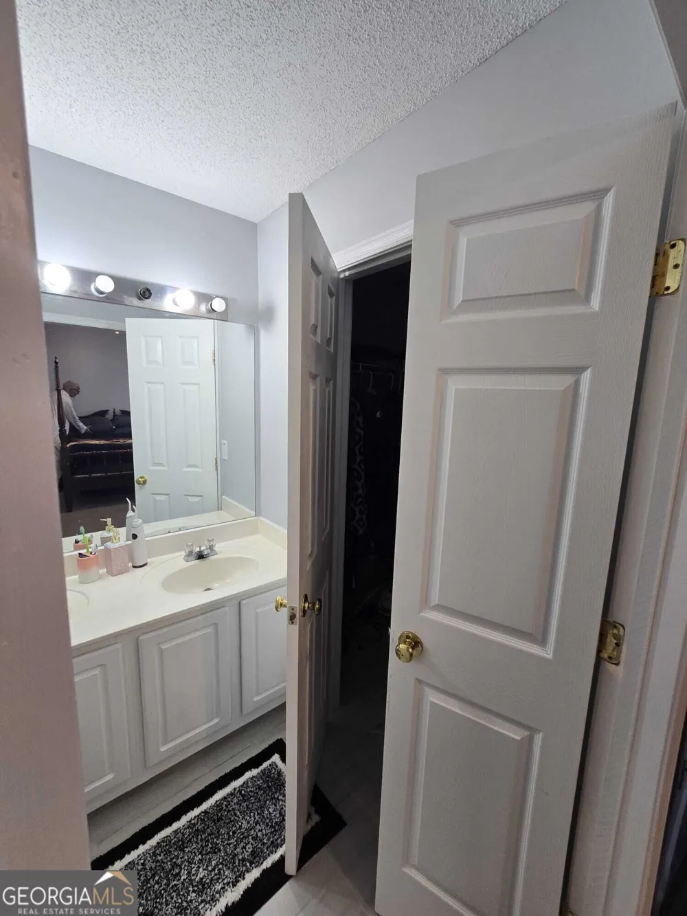 1090 Kilmington CT Alpharetta, GA 30009