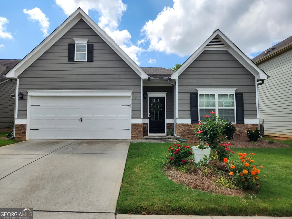 17 Cliffbriar TER Newnan, GA 30263