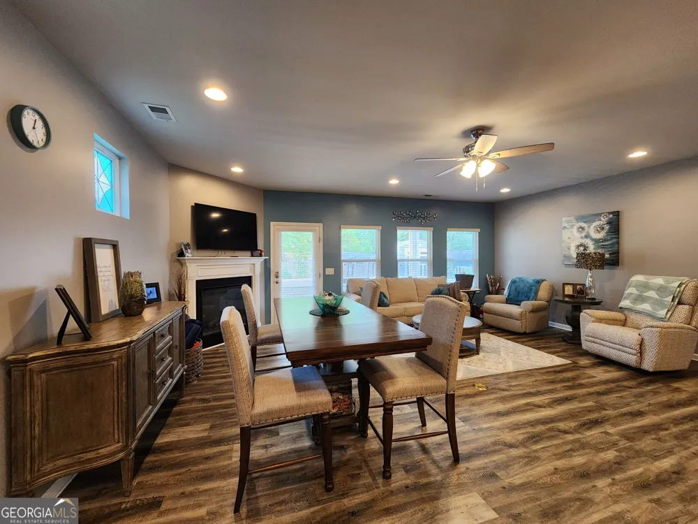 17 Cliffbriar TER Newnan, GA 30263