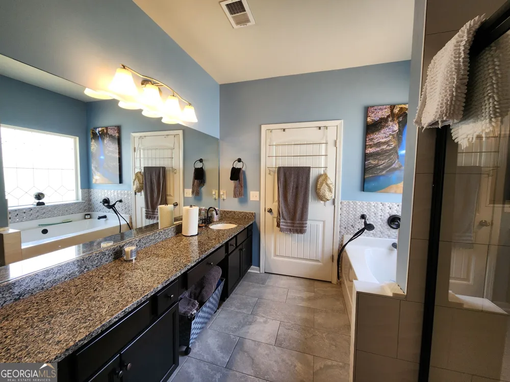 17 Cliffbriar TER Newnan, GA 30263