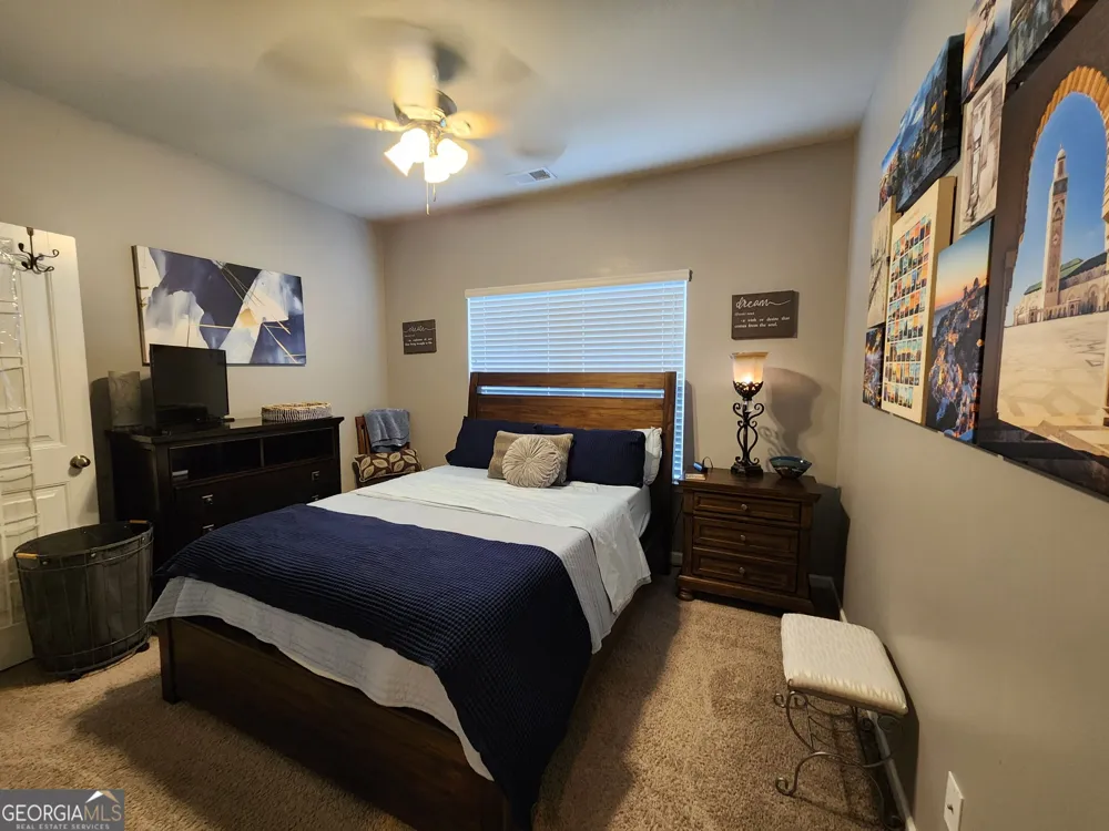 17 Cliffbriar TER Newnan, GA 30263