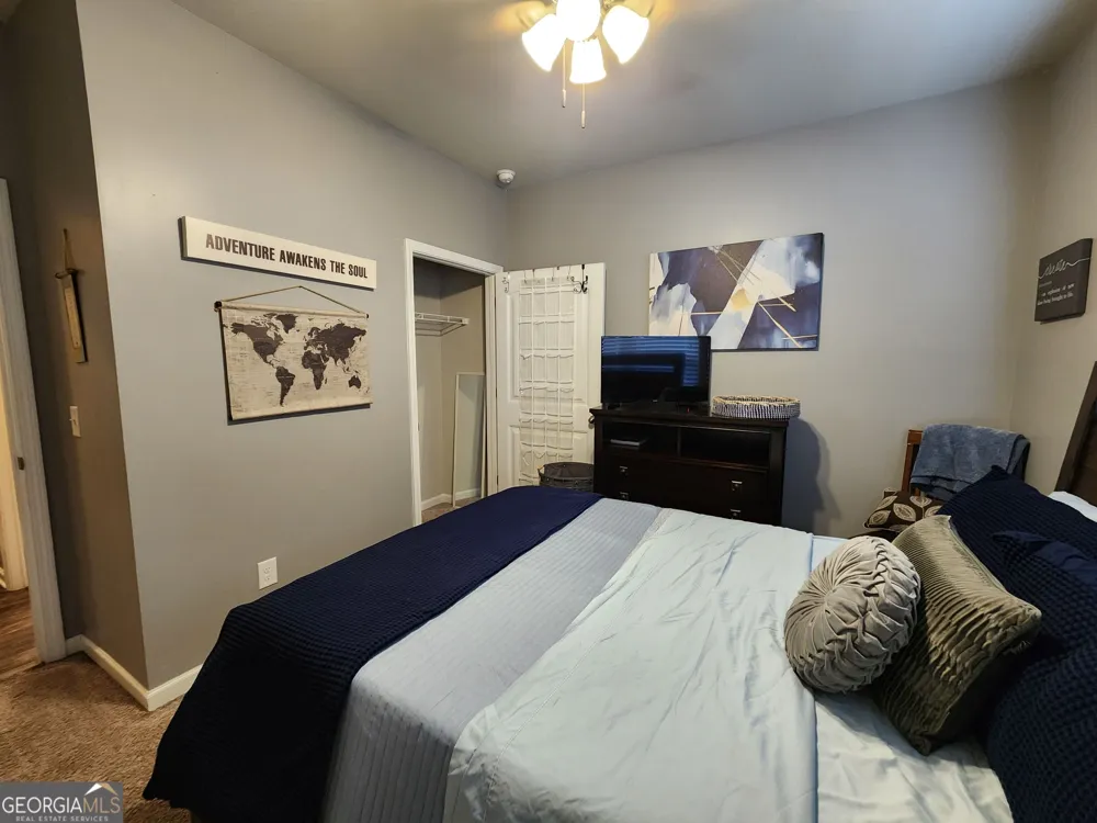 17 Cliffbriar TER Newnan, GA 30263