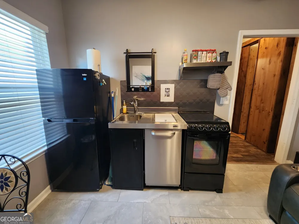 17 Cliffbriar TER Newnan, GA 30263