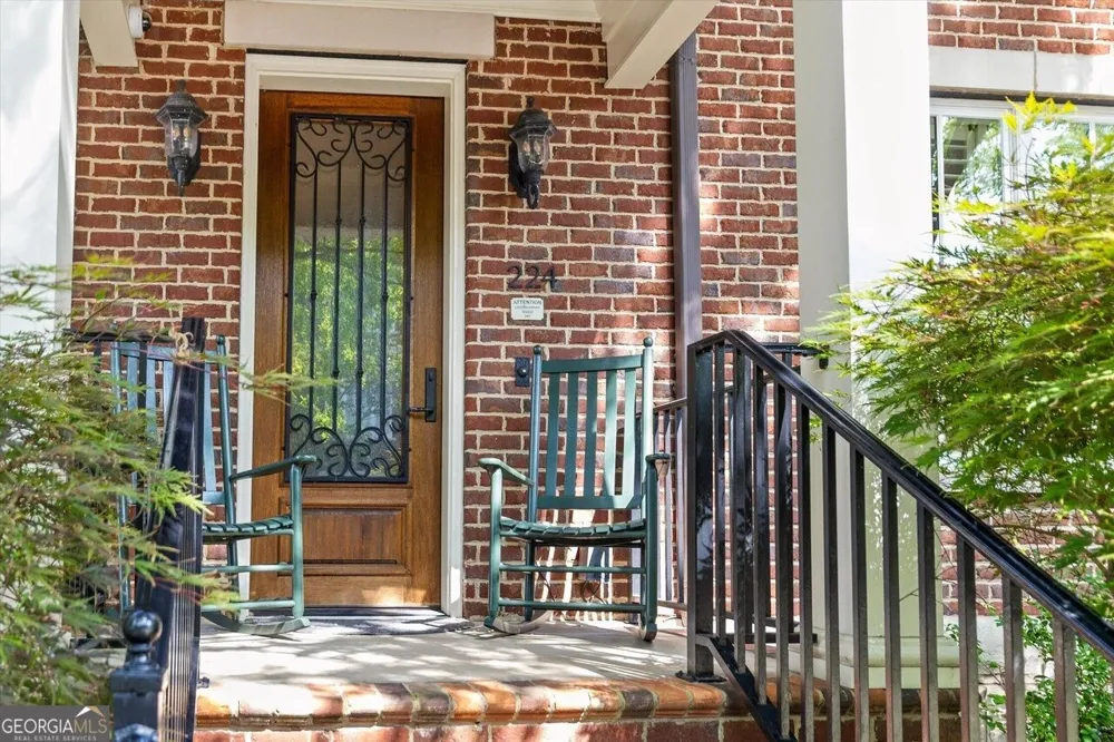 224 Cherry ST Chattanooga, TN 37403