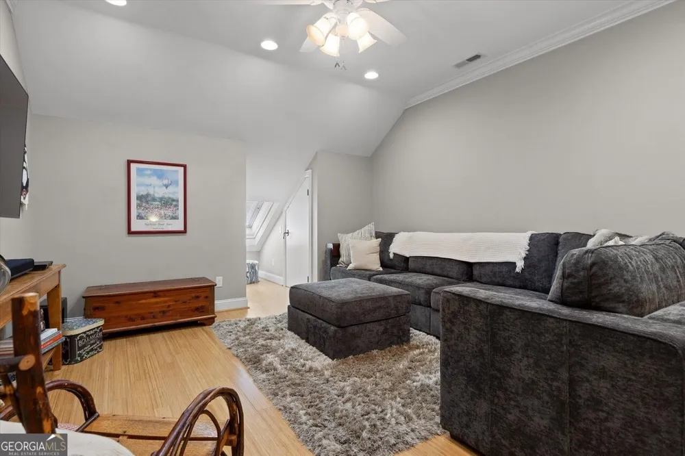 224 Cherry ST Chattanooga, TN 37403