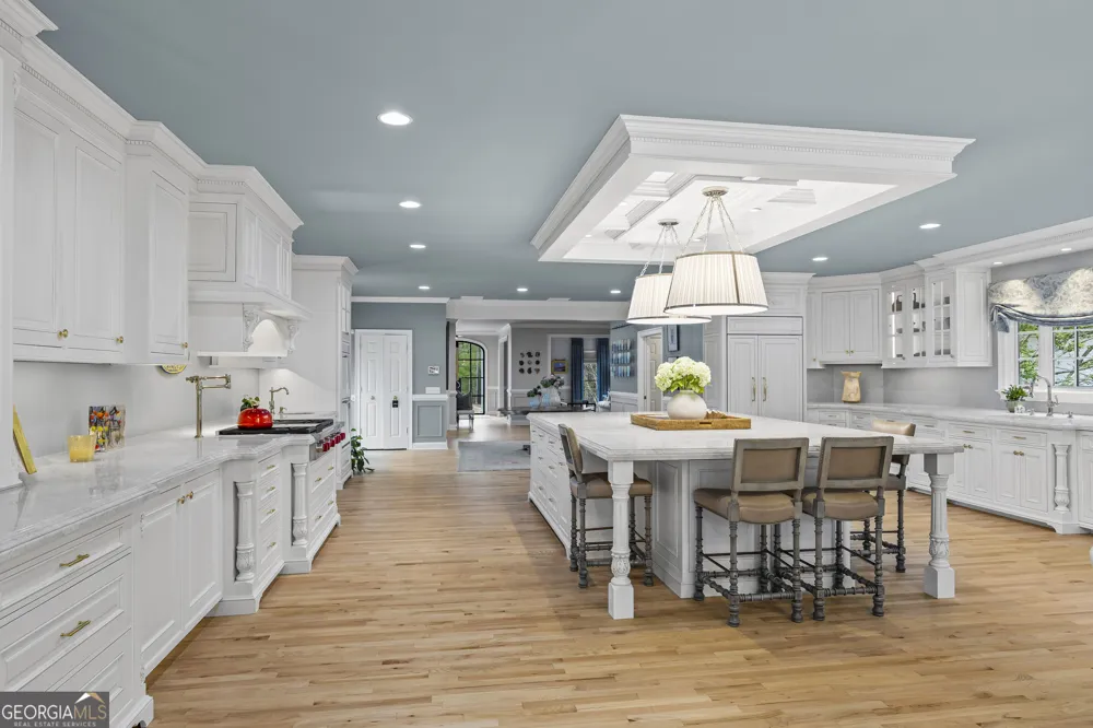1900 Crystal Hills DR Athens, GA 30606