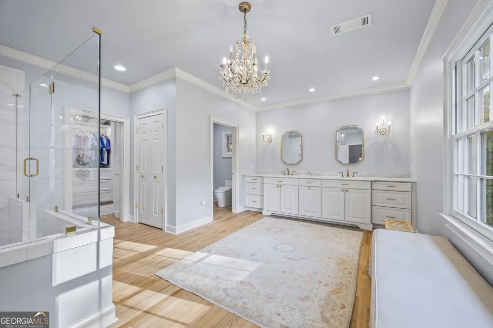 1900 Crystal Hills DR Athens, GA 30606