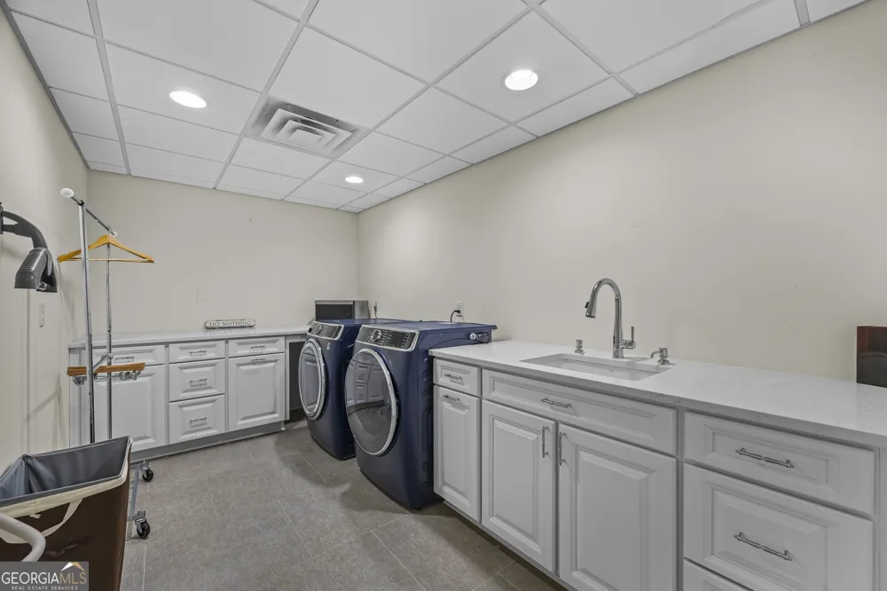 1900 Crystal Hills DR Athens, GA 30606