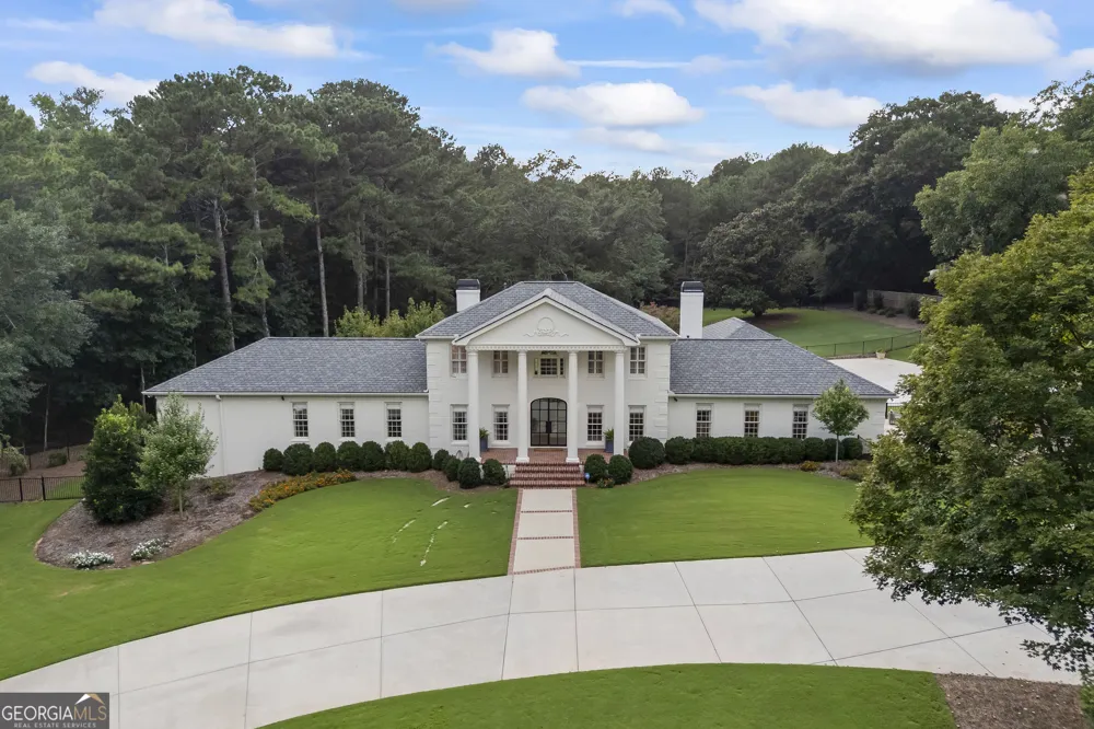 1900 Crystal Hills DR Athens, GA 30606