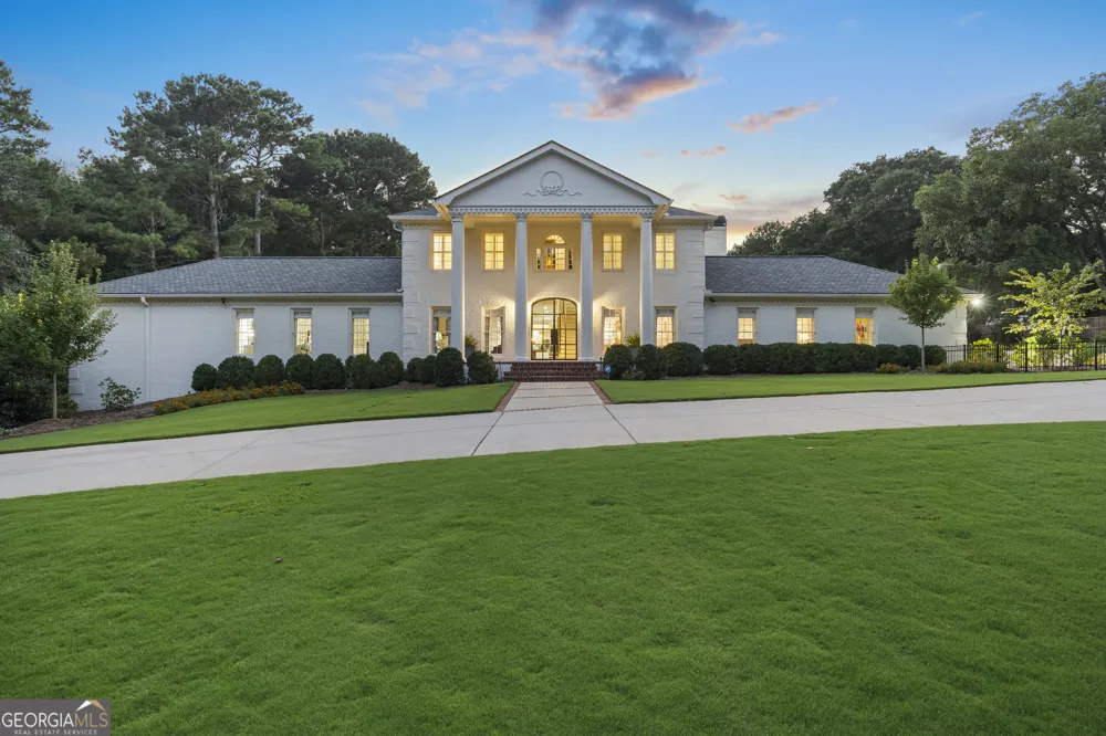 1900 Crystal Hills DR Athens, GA 30606