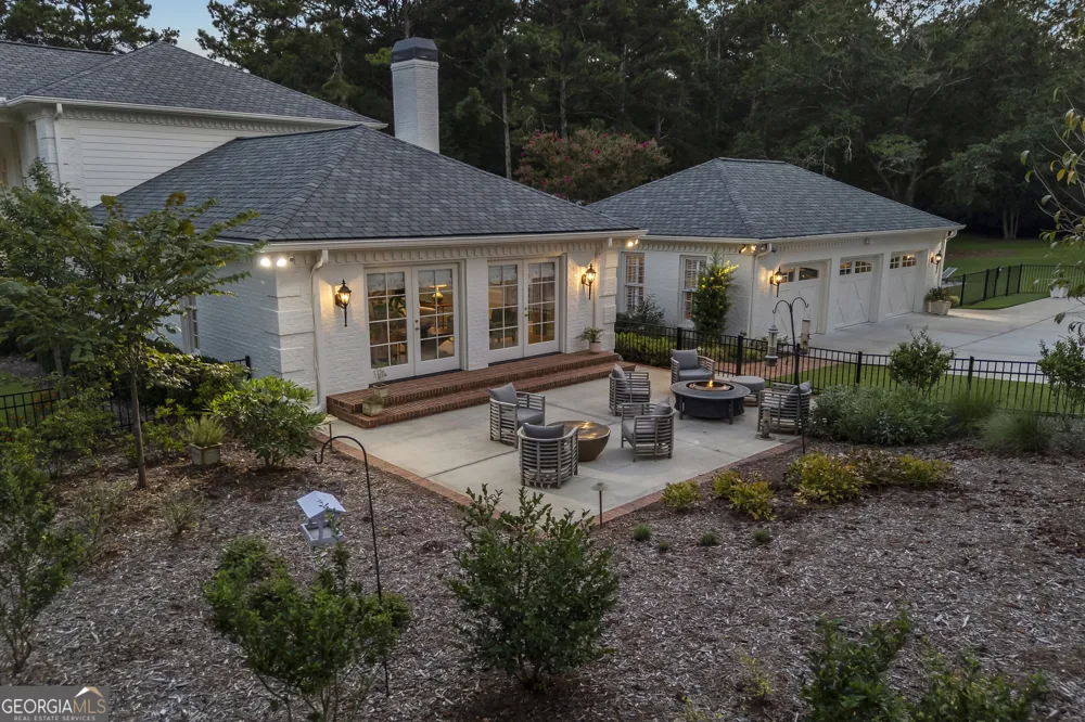 1900 Crystal Hills DR Athens, GA 30606