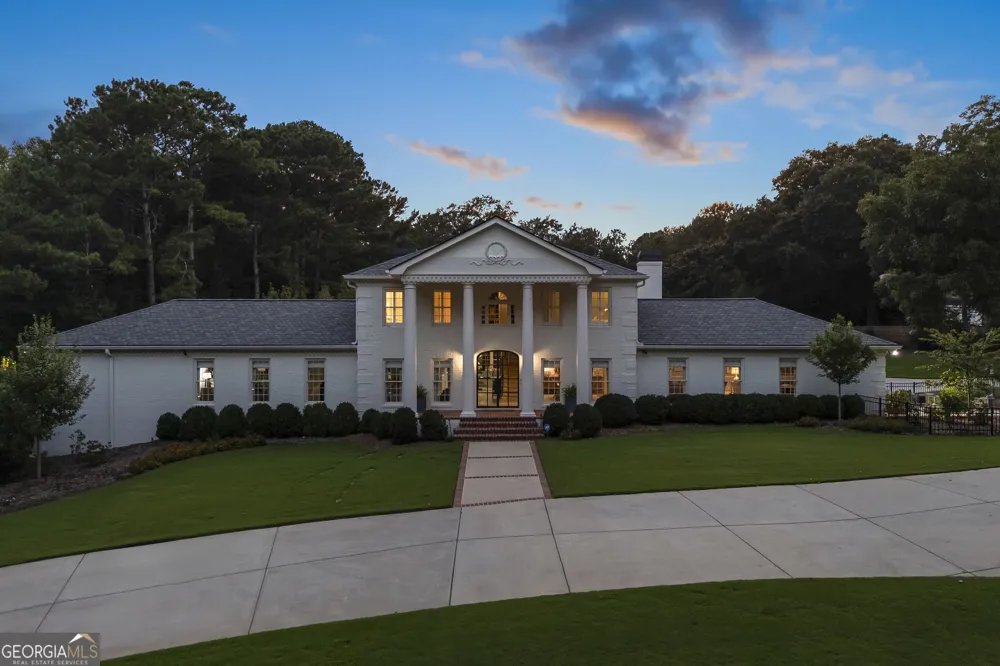 1900 Crystal Hills DR Athens, GA 30606