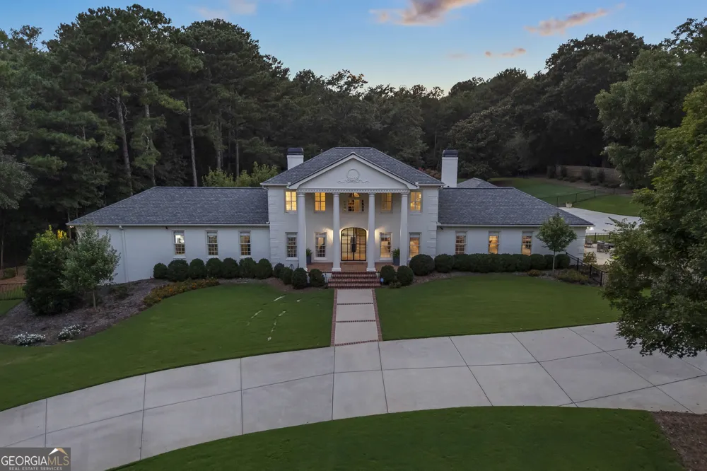 1900 Crystal Hills DR Athens, GA 30606