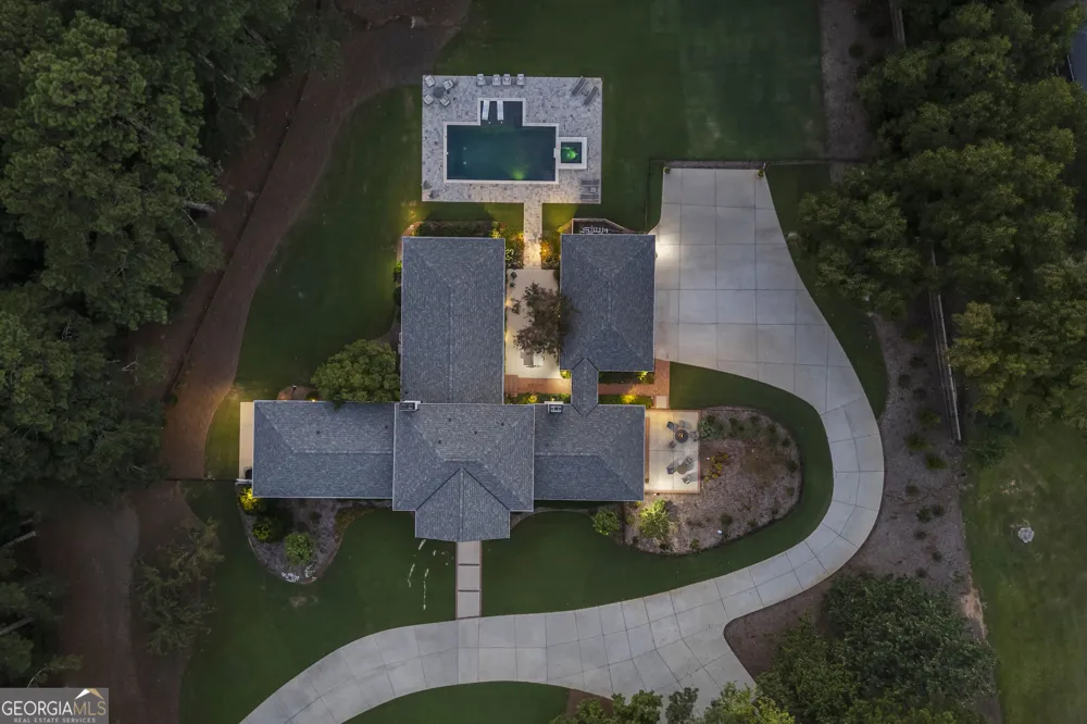 1900 Crystal Hills DR Athens, GA 30606