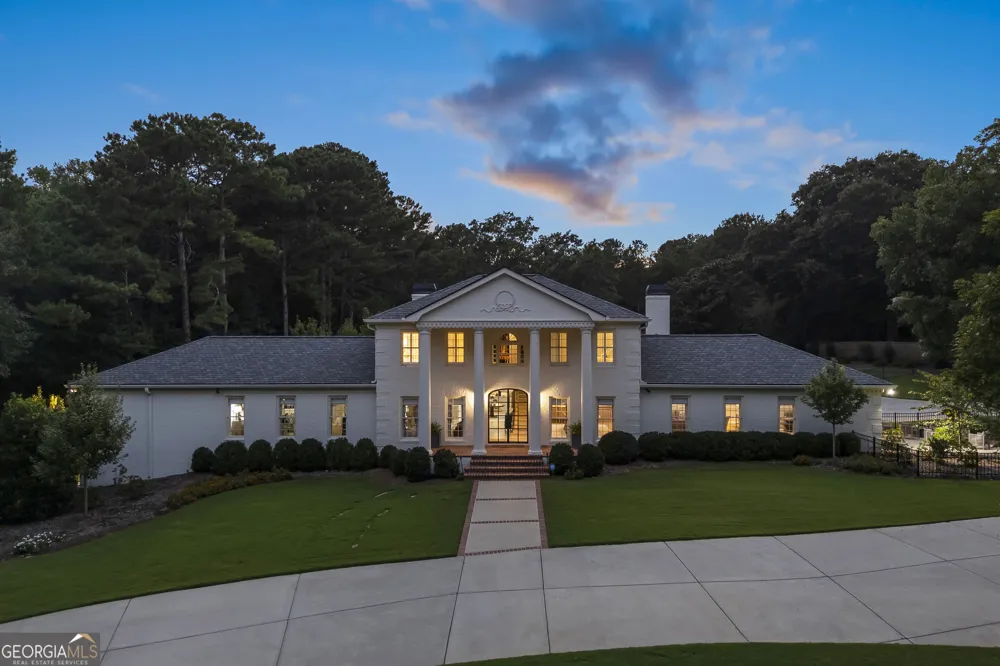 1900 Crystal Hills DR Athens, GA 30606