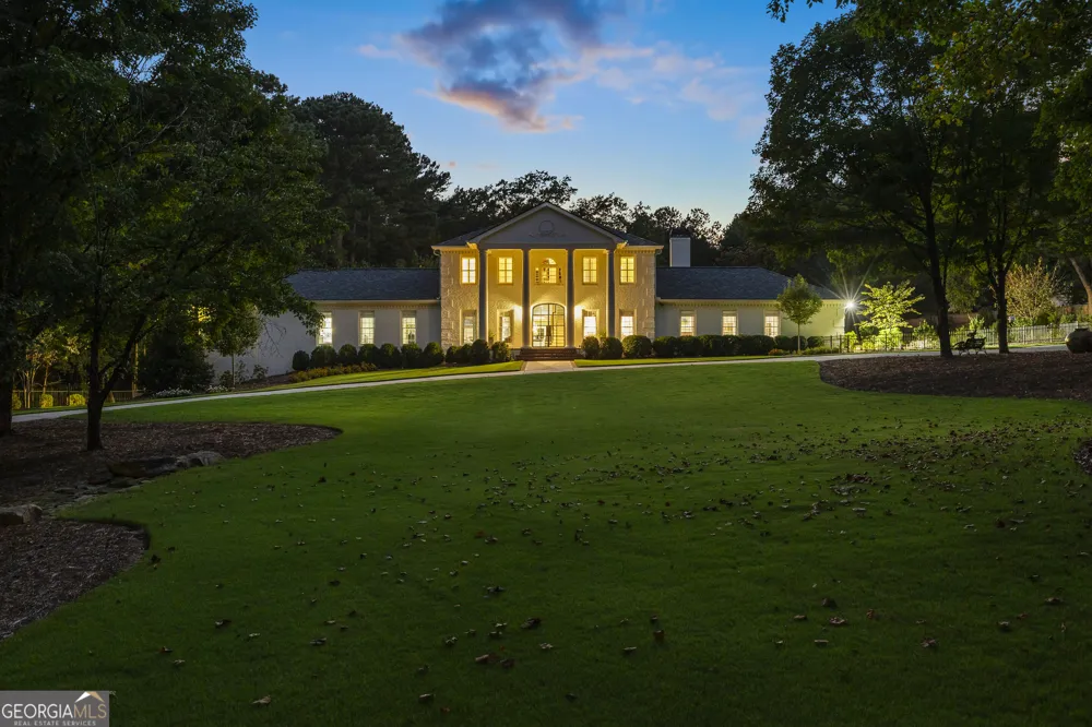 1900 Crystal Hills DR Athens, GA 30606