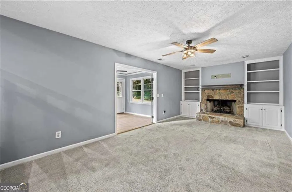392 Heritage LN Alpharetta, GA 30009