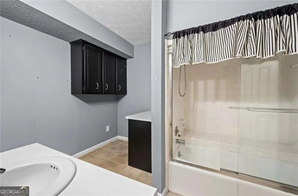 392 Heritage LN Alpharetta, GA 30009
