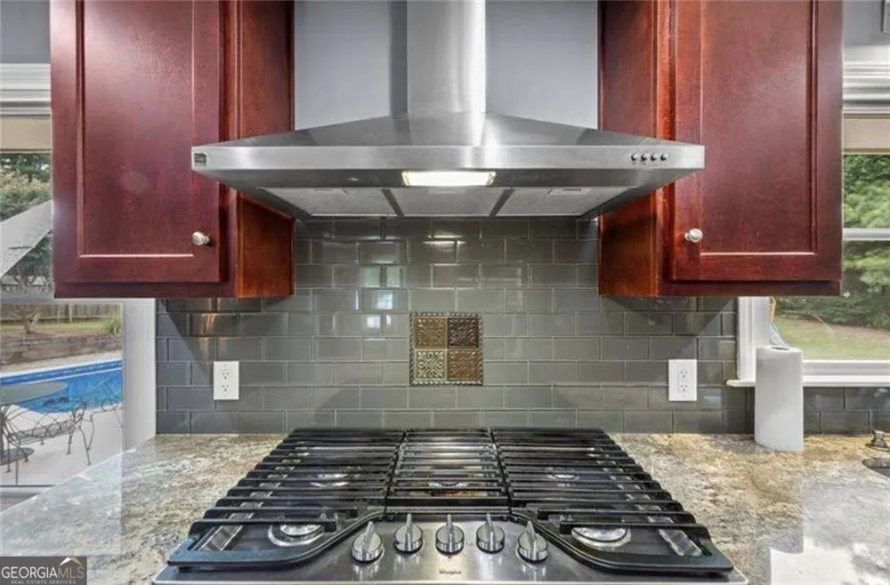 392 Heritage LN Alpharetta, GA 30009