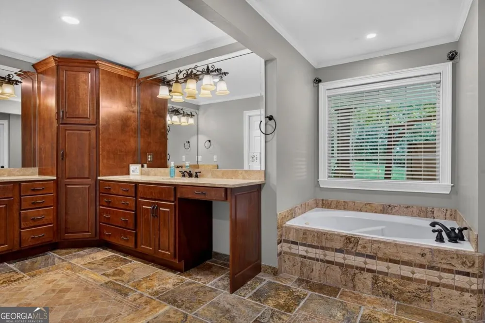 119 Forest Ridge DR Eatonton, GA 31024