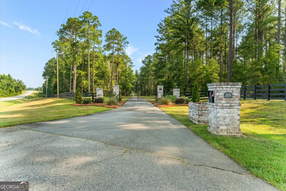 2224 Chainey Briar Rd Metter, GA 30439