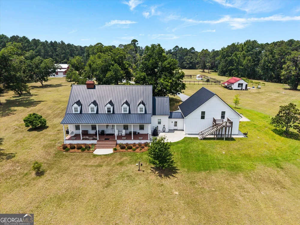 2224 Chainey Briar Rd Metter, GA 30439