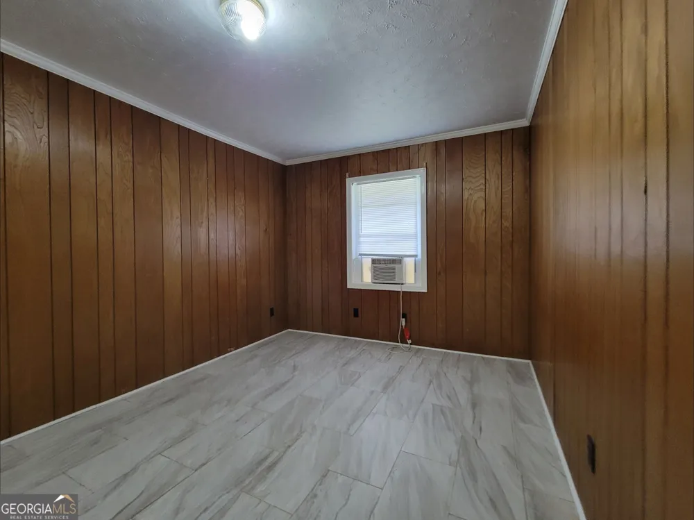 309 N Broad ST Winder, GA 30680