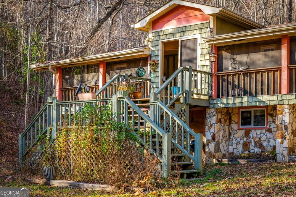 208 Bullen Gap RD Blue Ridge, GA 30513