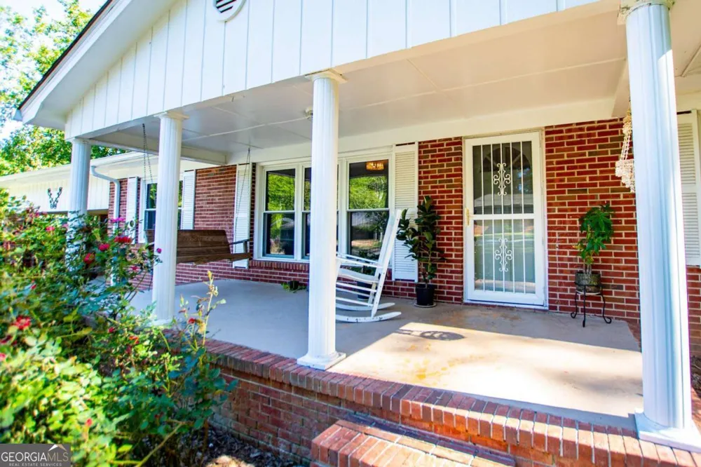105 Sharp DR Carrollton, GA 30117
