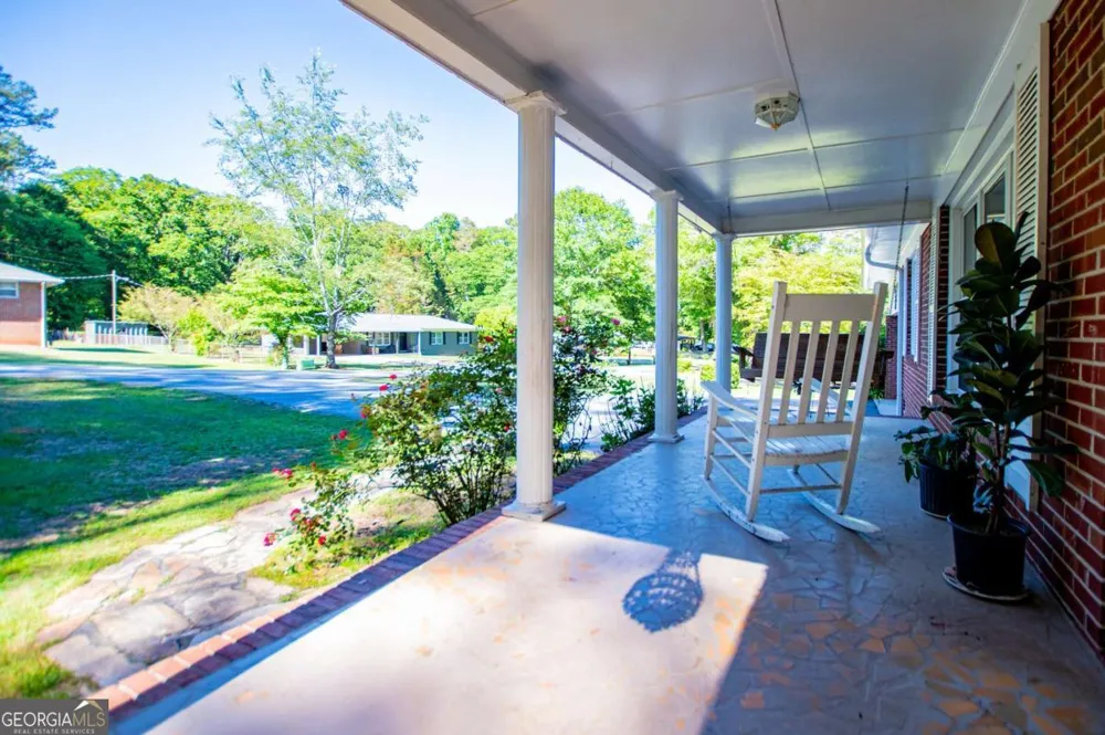 105 Sharp DR Carrollton, GA 30117