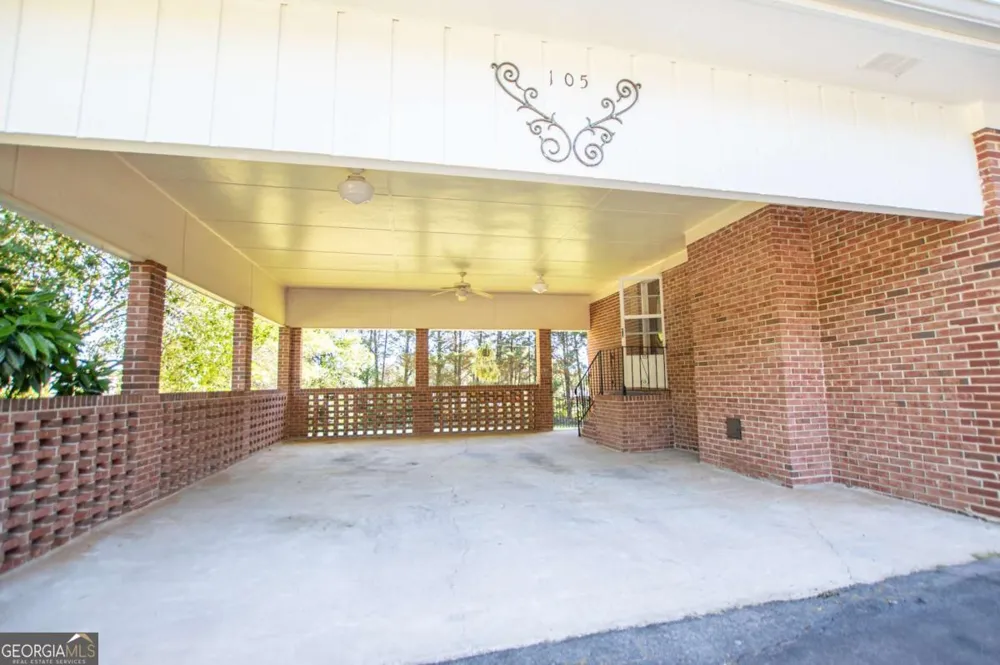 105 Sharp DR Carrollton, GA 30117