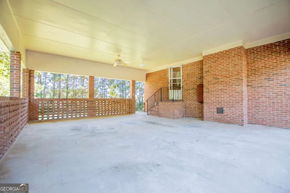 105 Sharp DR Carrollton, GA 30117