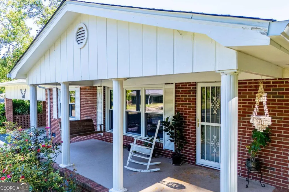 105 Sharp DR Carrollton, GA 30117