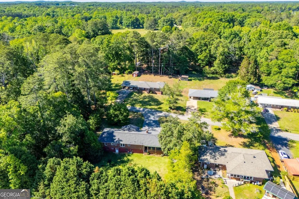 105 Sharp DR Carrollton, GA 30117