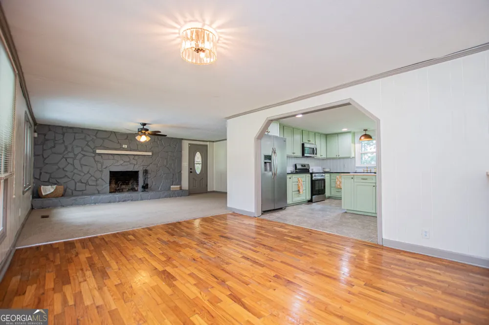 105 Sharp DR Carrollton, GA 30117