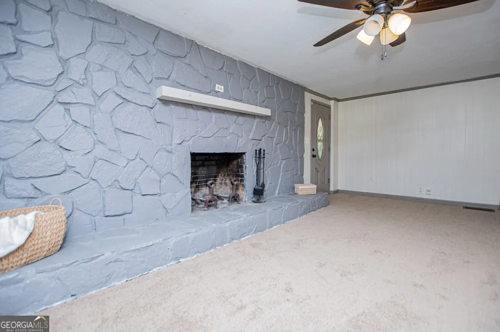 105 Sharp DR Carrollton, GA 30117