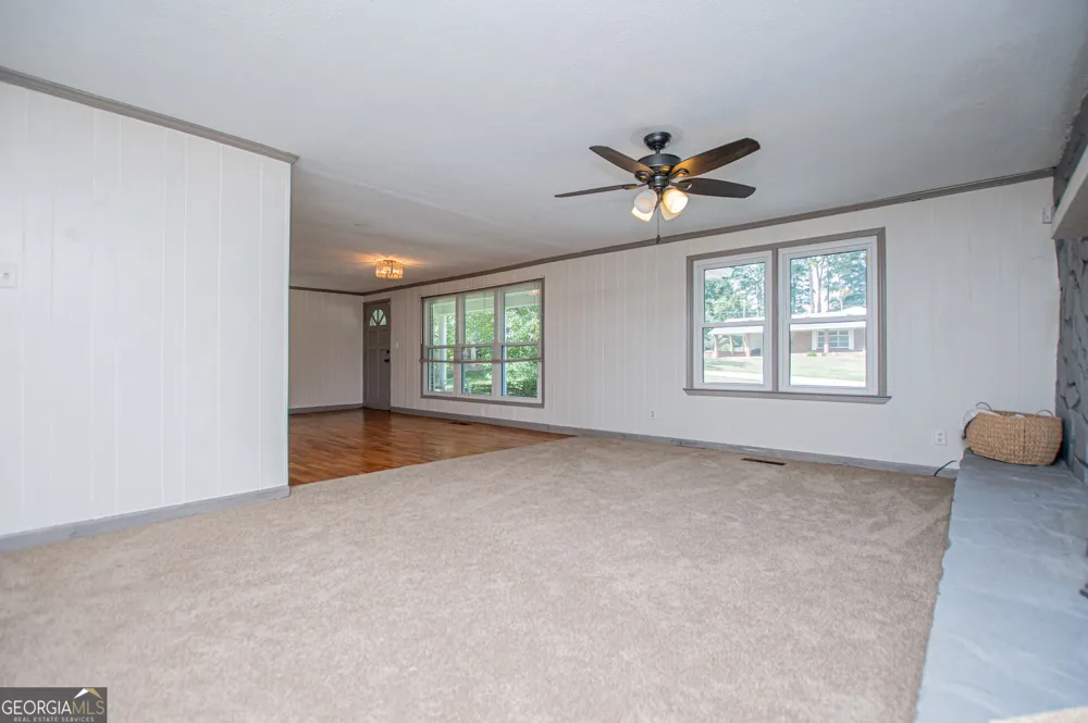 105 Sharp DR Carrollton, GA 30117