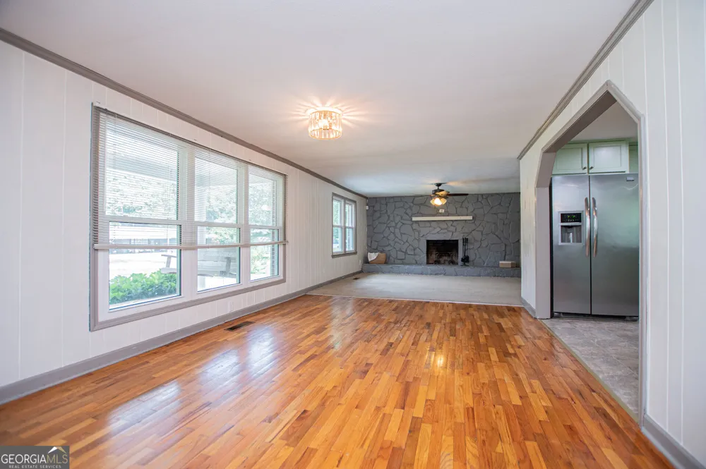 105 Sharp DR Carrollton, GA 30117