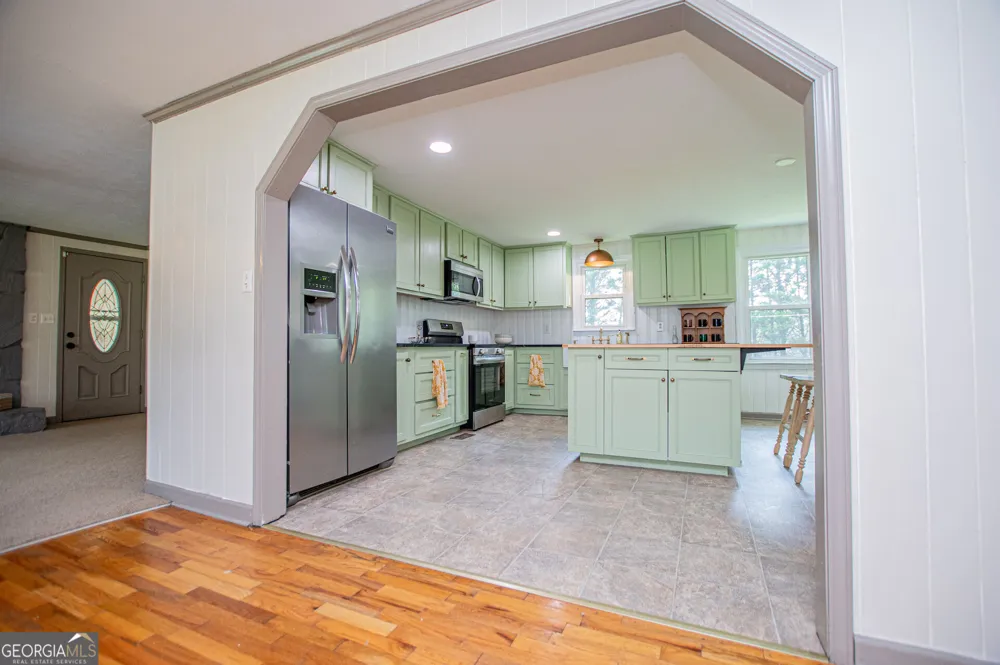 105 Sharp DR Carrollton, GA 30117