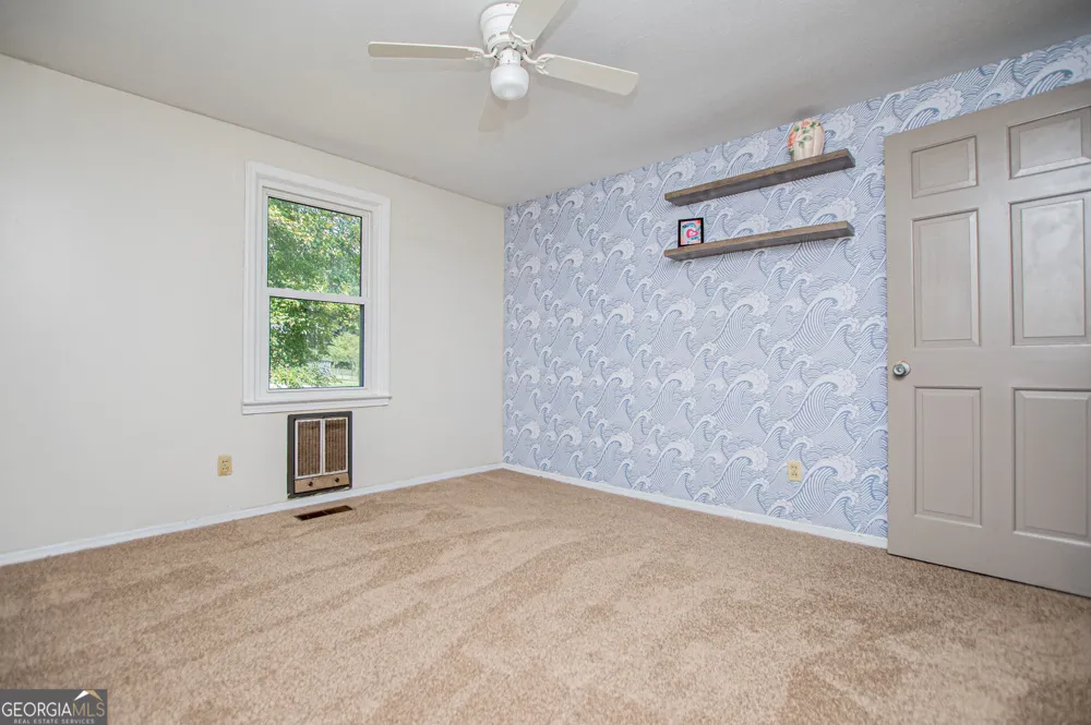 105 Sharp DR Carrollton, GA 30117