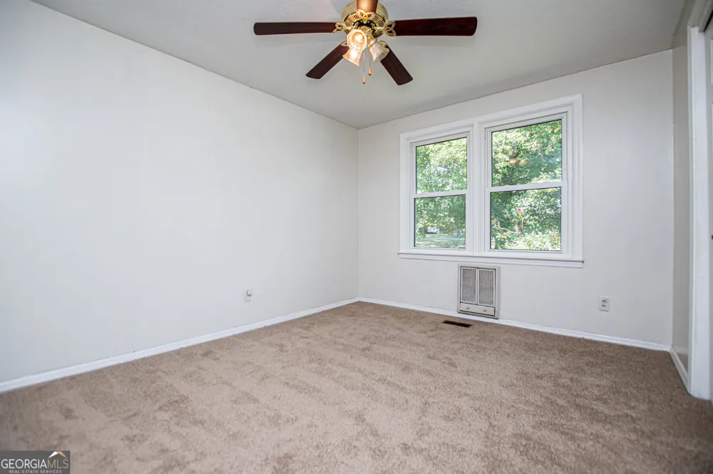105 Sharp DR Carrollton, GA 30117