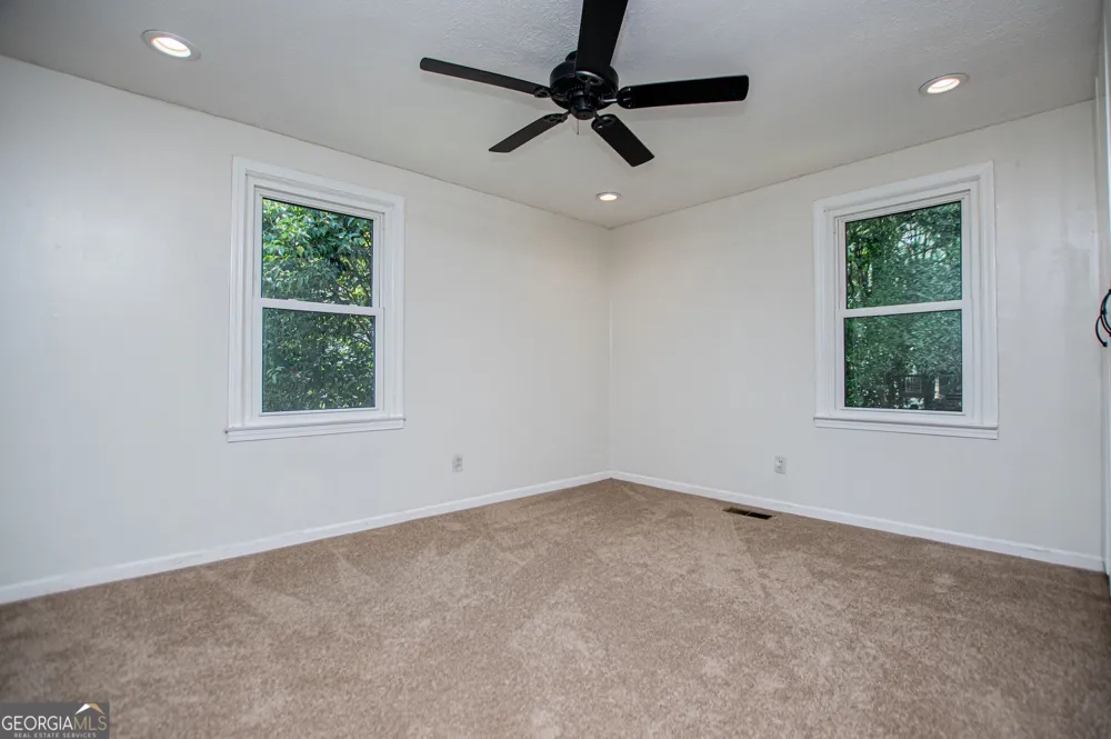 105 Sharp DR Carrollton, GA 30117