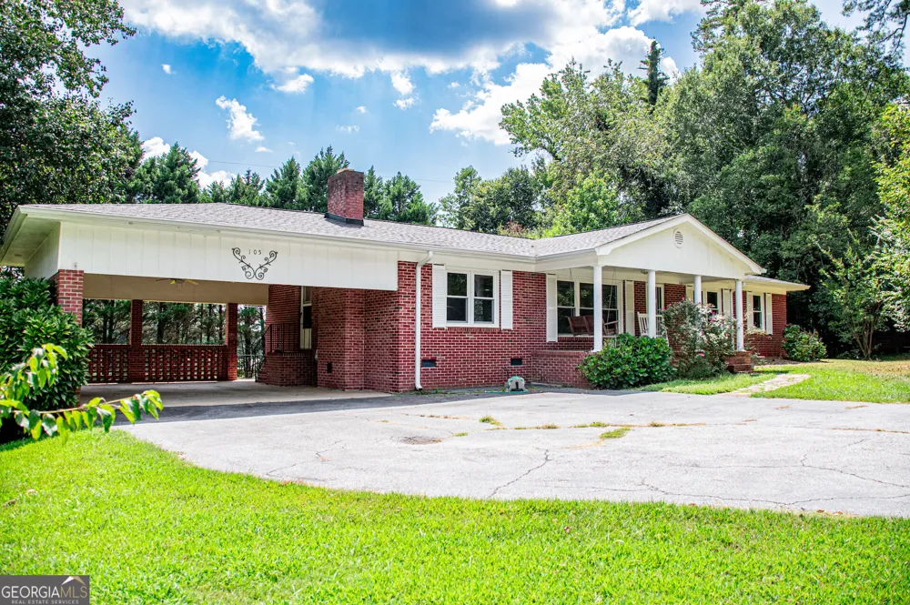 105 Sharp DR Carrollton, GA 30117
