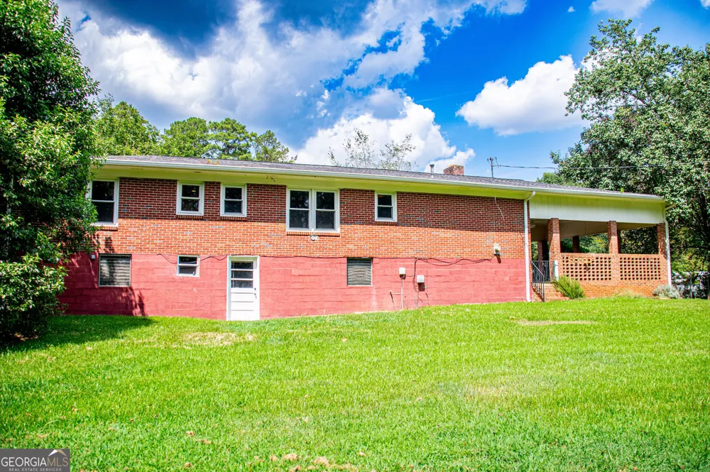 105 Sharp DR Carrollton, GA 30117