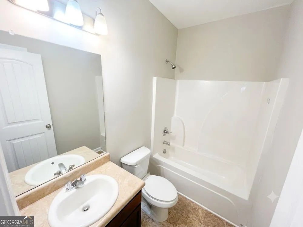 1086 Blind Brook CIR Hoschton, GA 30548