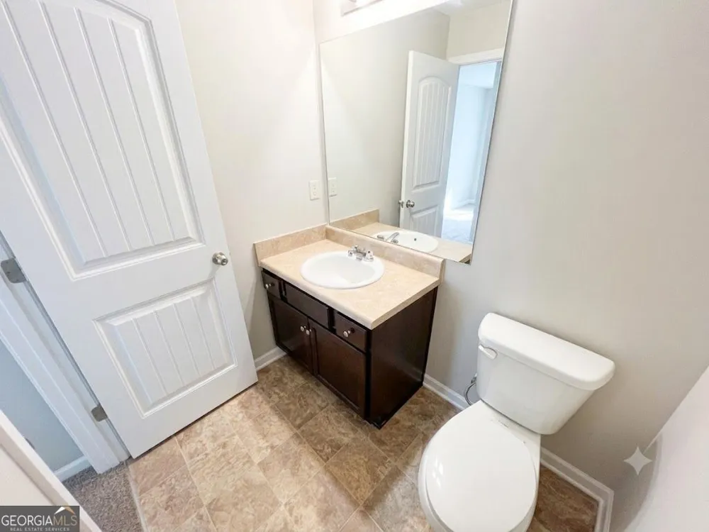 1086 Blind Brook CIR Hoschton, GA 30548