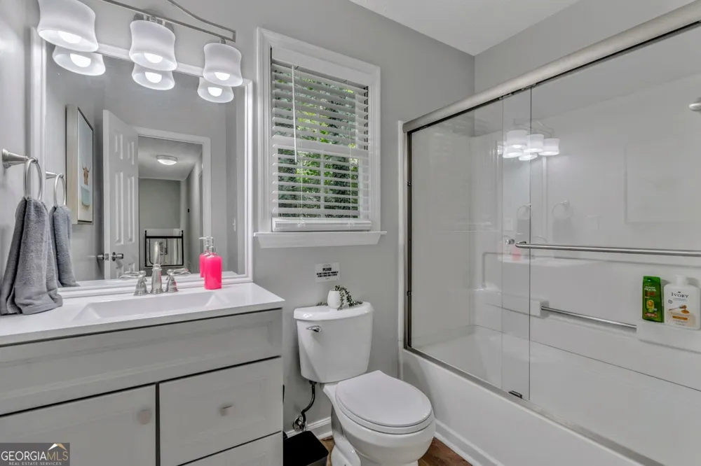 2192 Chartwell DR Marietta, GA 30066