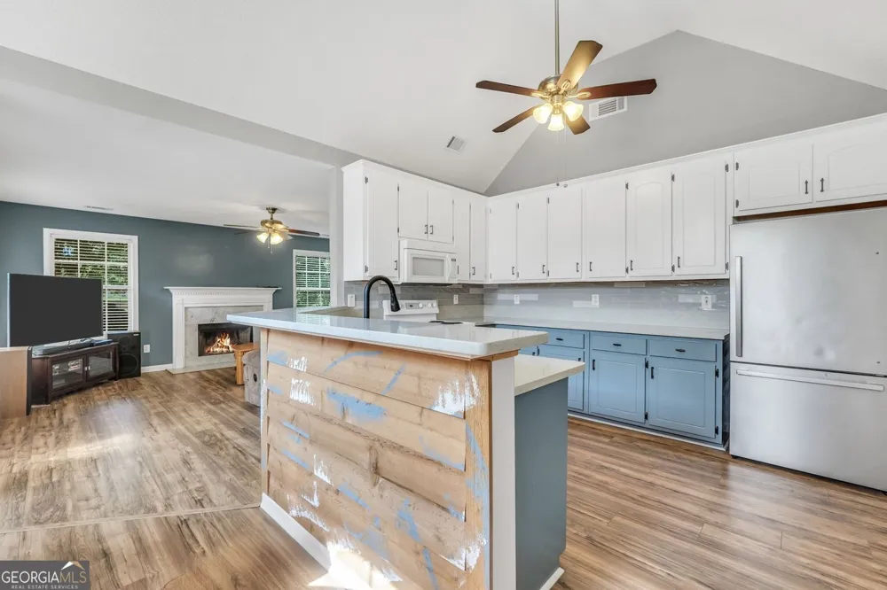 1130 Larkspur DR Locust Grove, GA 30248