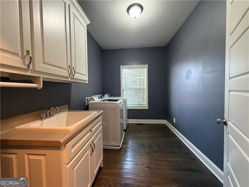 7055 Bannister RD Cumming, GA 30028